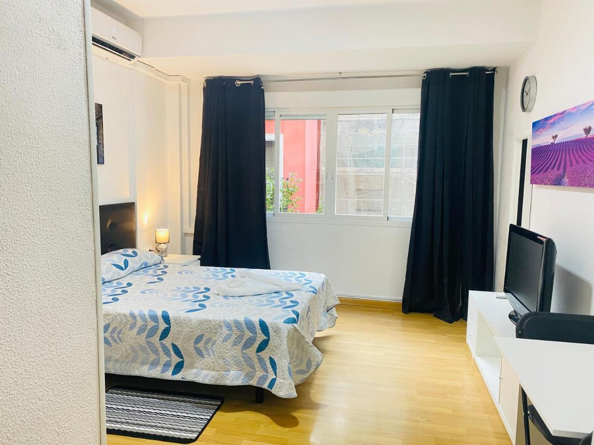 Apartamento Familiar Appartement Madrid Buitenkant foto