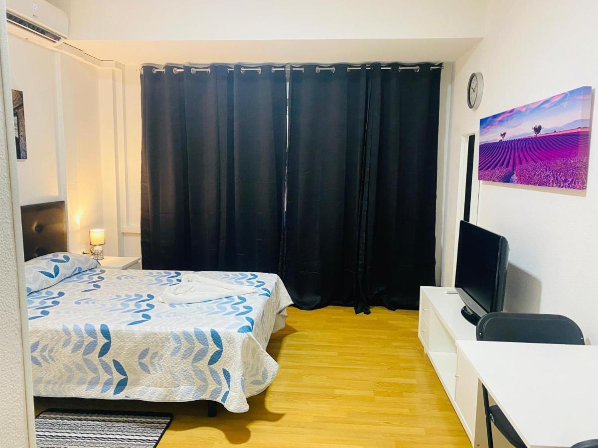 Apartamento Familiar Appartement Madrid Buitenkant foto
